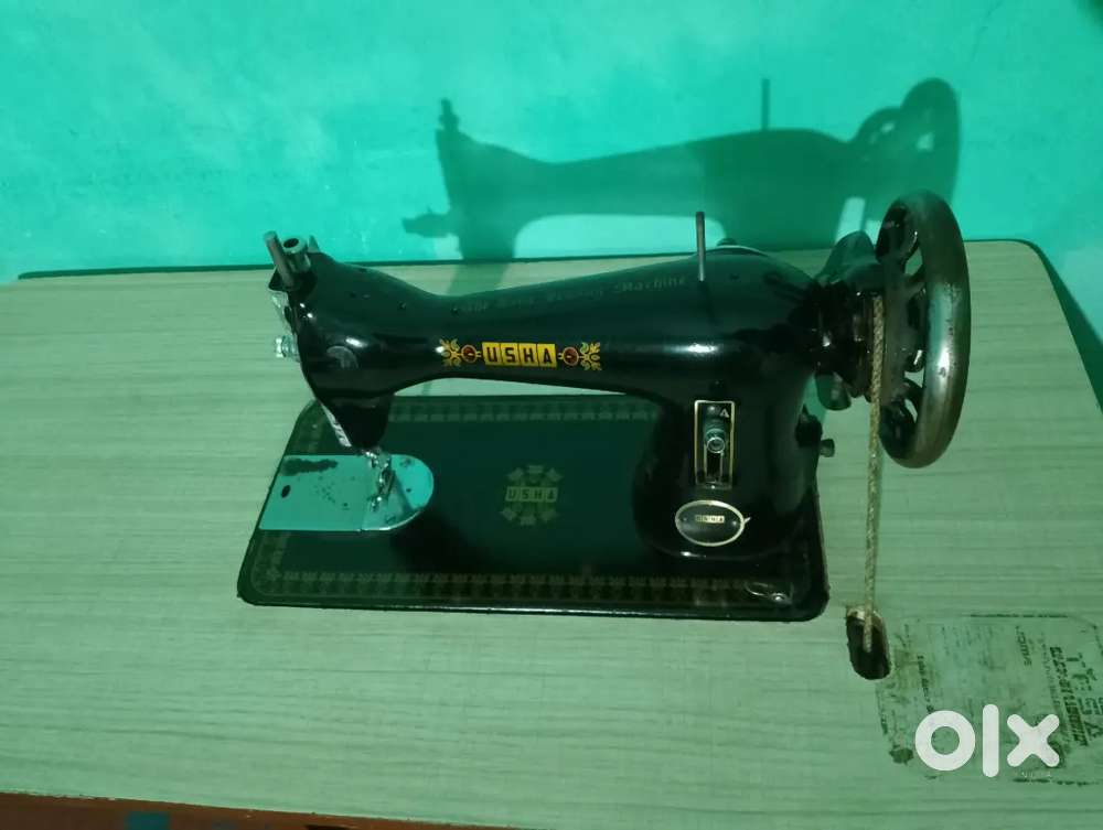 USHA Silai Machine ( DELUXE)