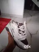 Ogyi shoe for sale size 6
