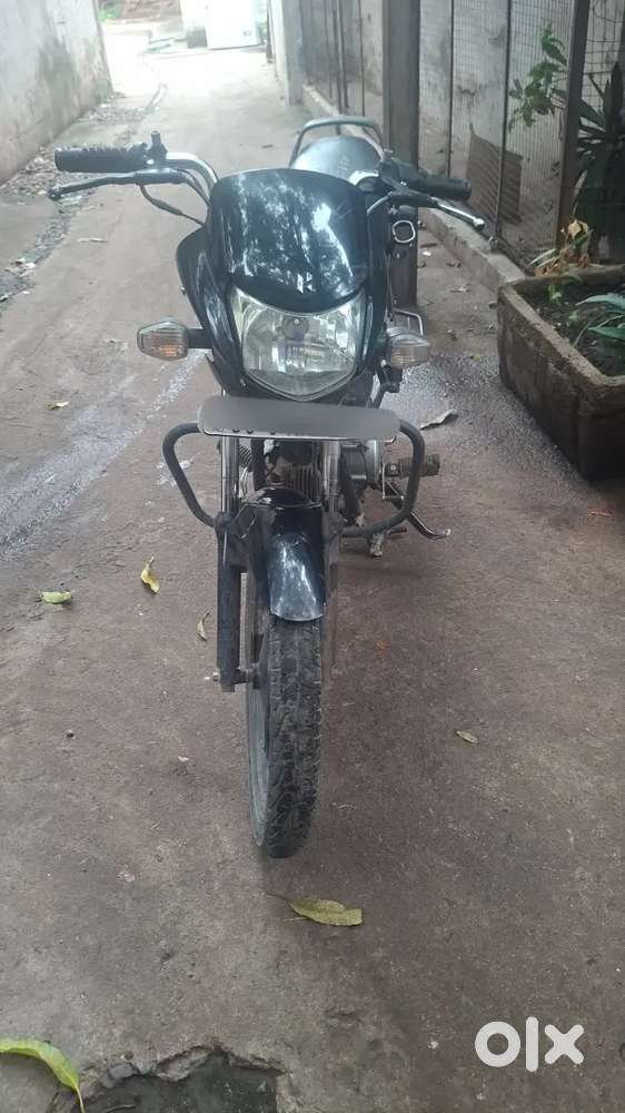 Hero HF deluxe without self is available for sale in good condition