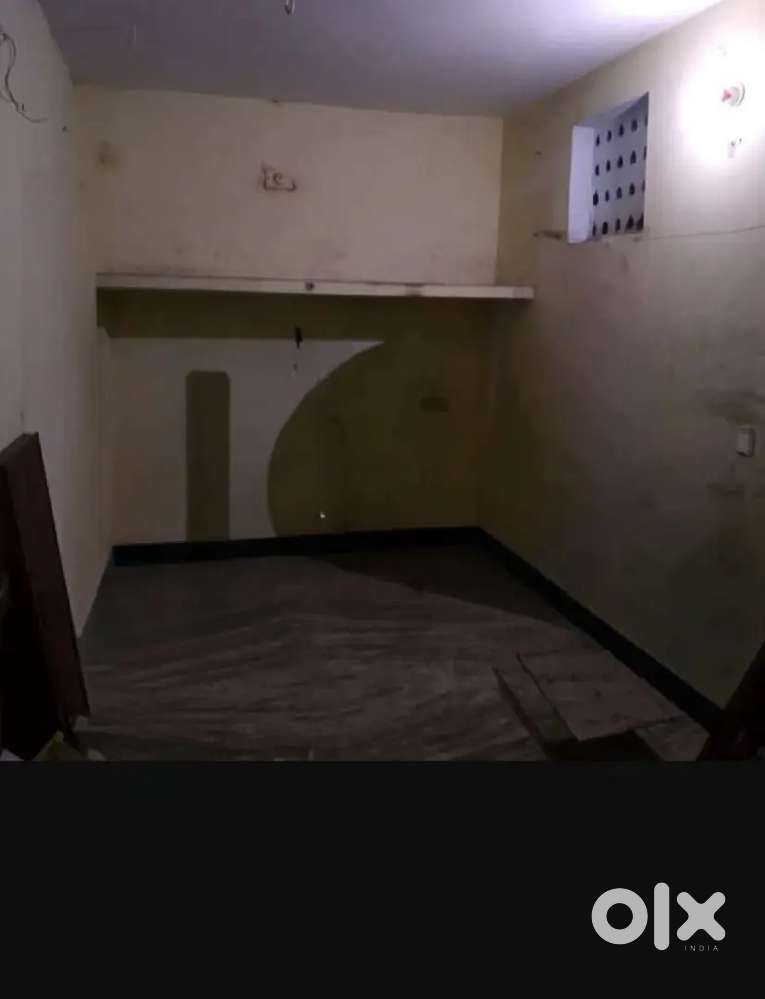 Godown for rent 350 sq feet in nerkundram baba shooting house nearby