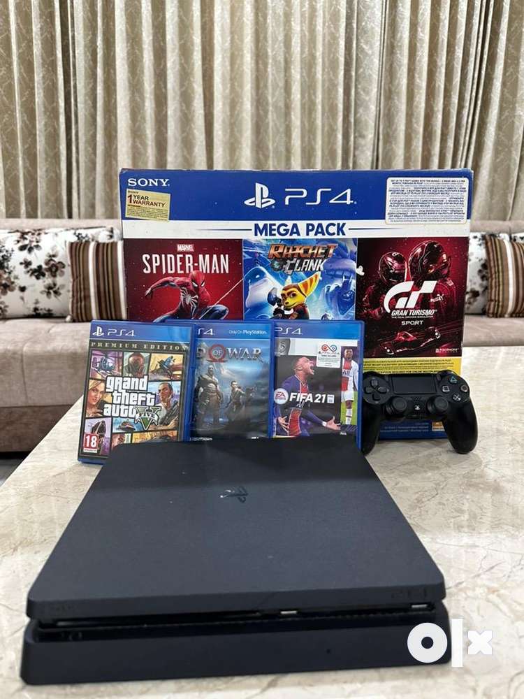 PS4 SLIM 1TB WITH BOX AND BILL ,NEW CONDITION