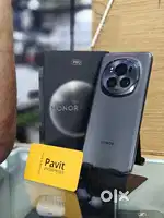 HONOR MAGIC 6 PRO INDIAN BRAND NEW CONDITION 12GB 512 GOING LOWEST