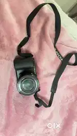 Sony Alpha ZV-E10L 24.2 Mega Pixel Interchangeable-Lens