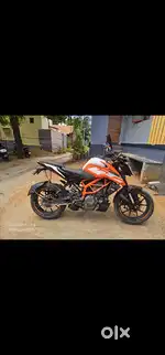 KTM Duke 125 ABS model