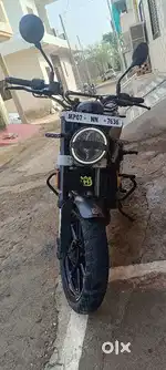 Husqvarna svartpilen 250