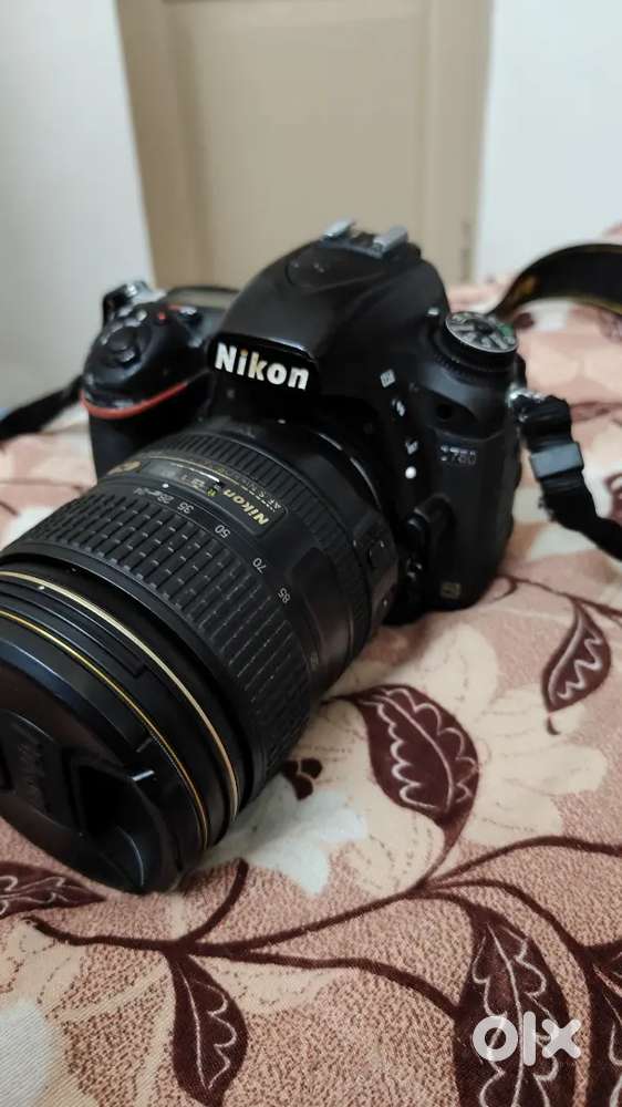 NIkon D750 camera for sale.