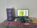 Gaming pc...with mic speaker.urgent sell h mujhe time ni milta fix