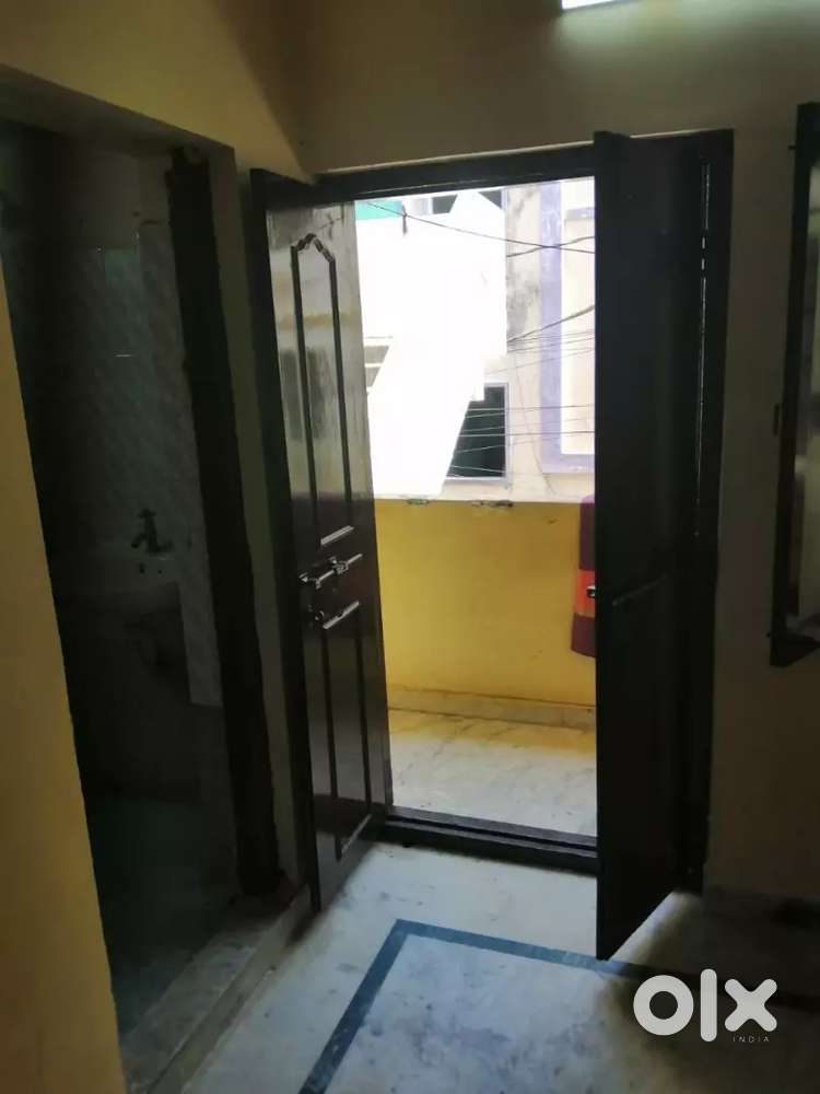 Independent  portion  1bhk  indera  nager  nr  mansarwar  heights