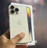 IPHONE 14 PRO MAX  GOLD COLOUR  WE HAVE A STORE CALL ME REFURBISHED