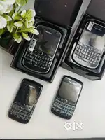 BLACKBERRY BOLD 4 9900 &BLACKBERRY BOLD 5 9790 NEXT TO NEW LIKE DEVICE