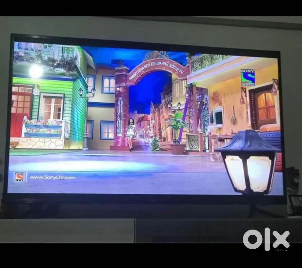 58 inches SAMSUNG  SMART LED TV