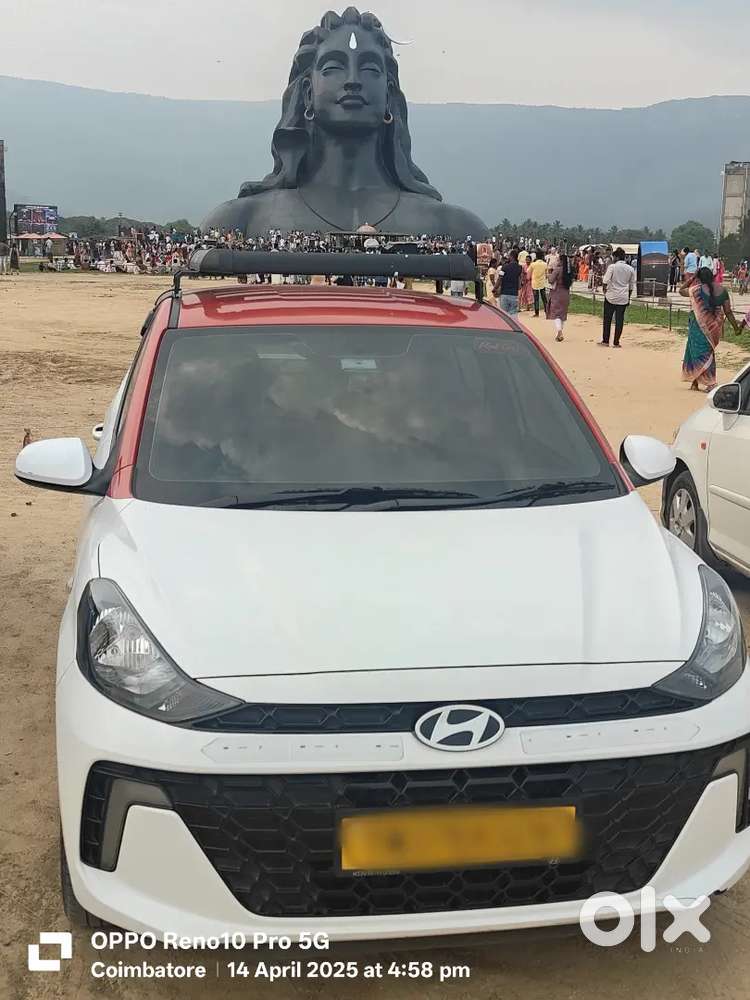 Car for lease with Red taxi attachment