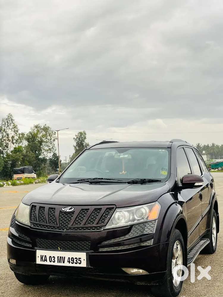 Mahindra XUV500 2015