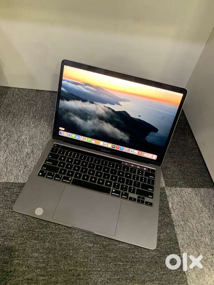 Apple MacBook Pro 2022 M2 Chip 8GB 256GB Warranty