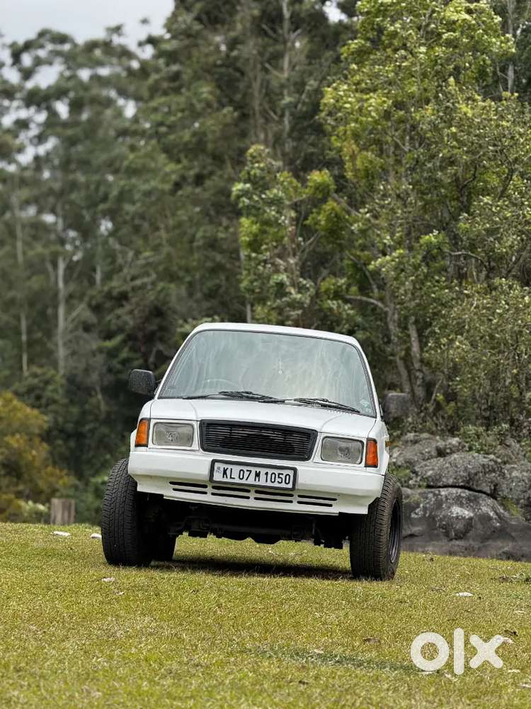 Showroom condition Tata Sierra