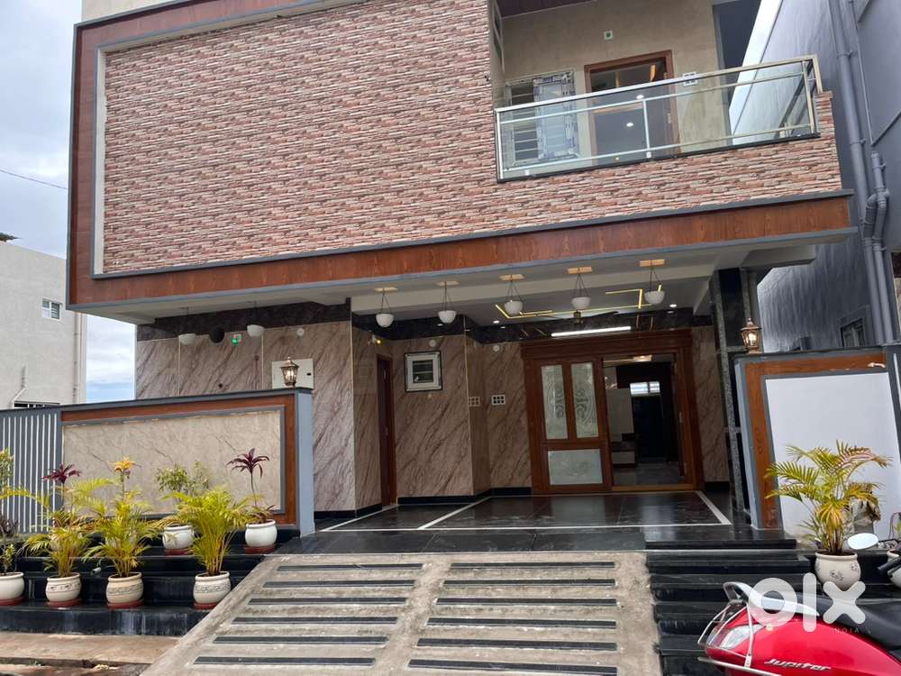 Duplex house in inner ring road Gnt