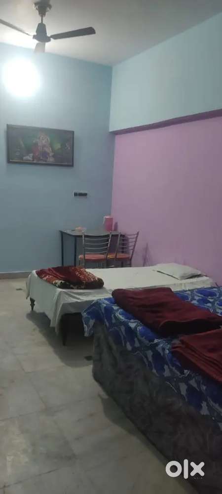 Flat and rooms available for rent for family and students near shuats