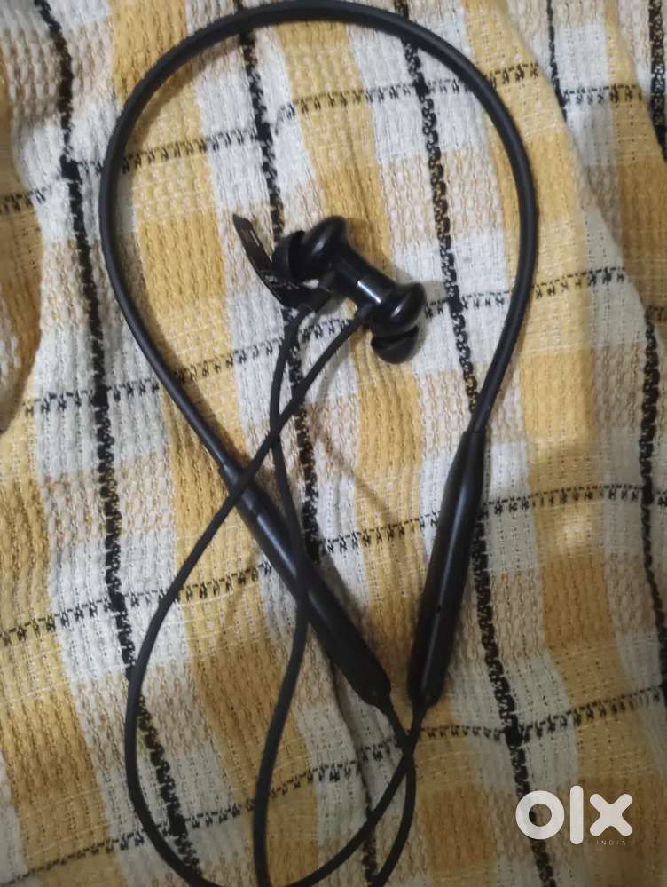 OnePlus z2 Anc neckband