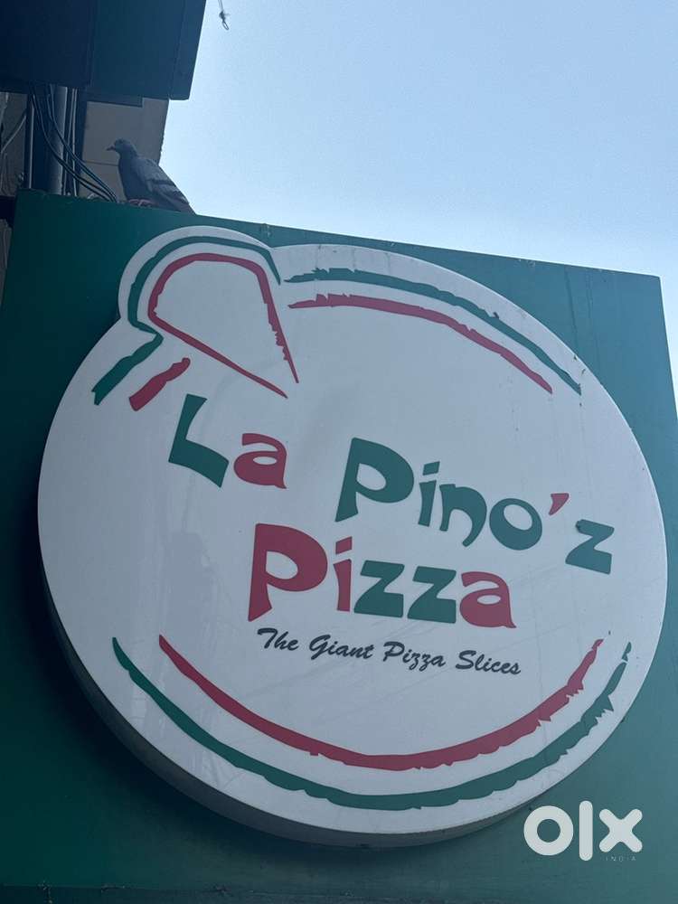 Pizza kitchen and delivery