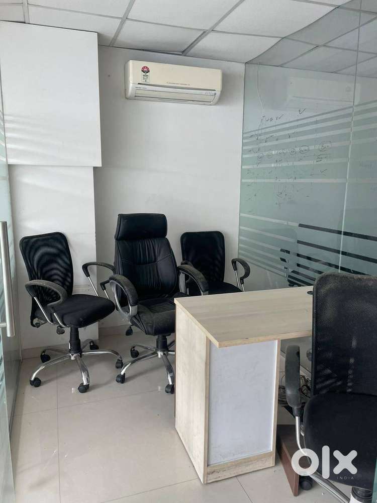fully furnished office space available for rent