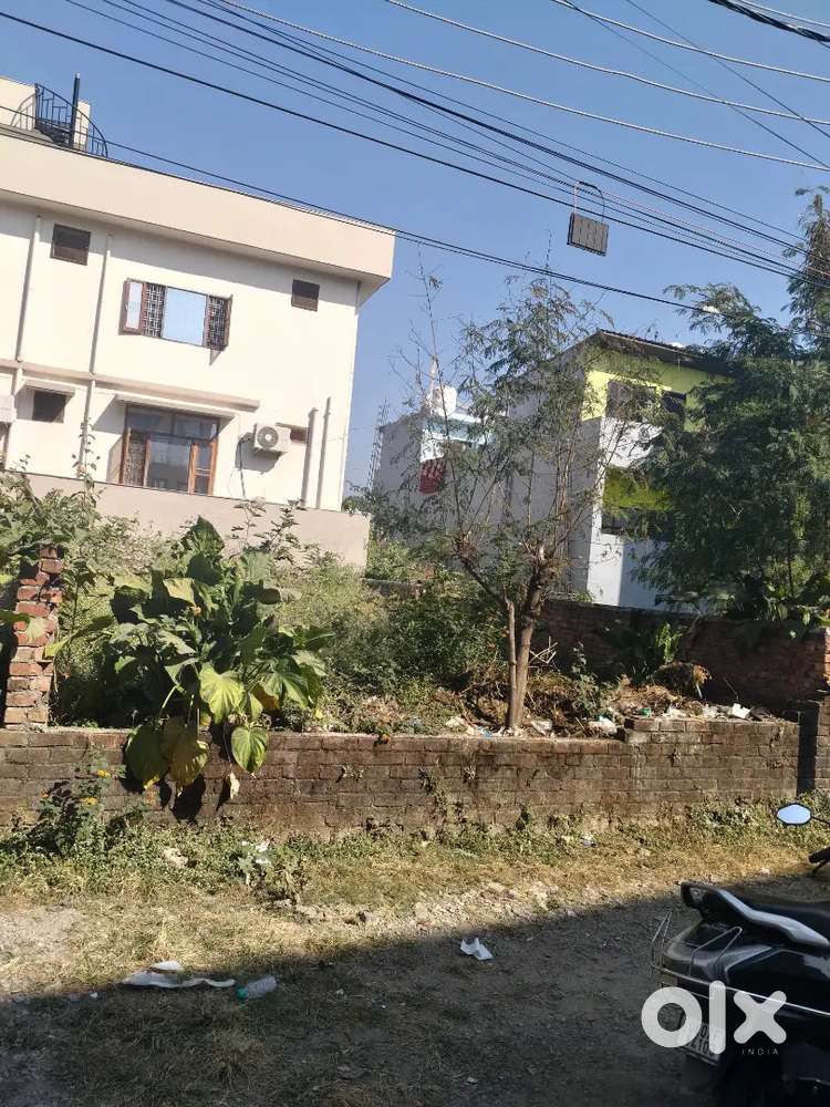 100 Gaj MDDA Aproved plot Available.