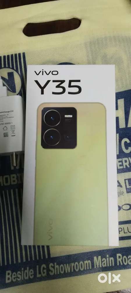 VIVO Y35 8,128
