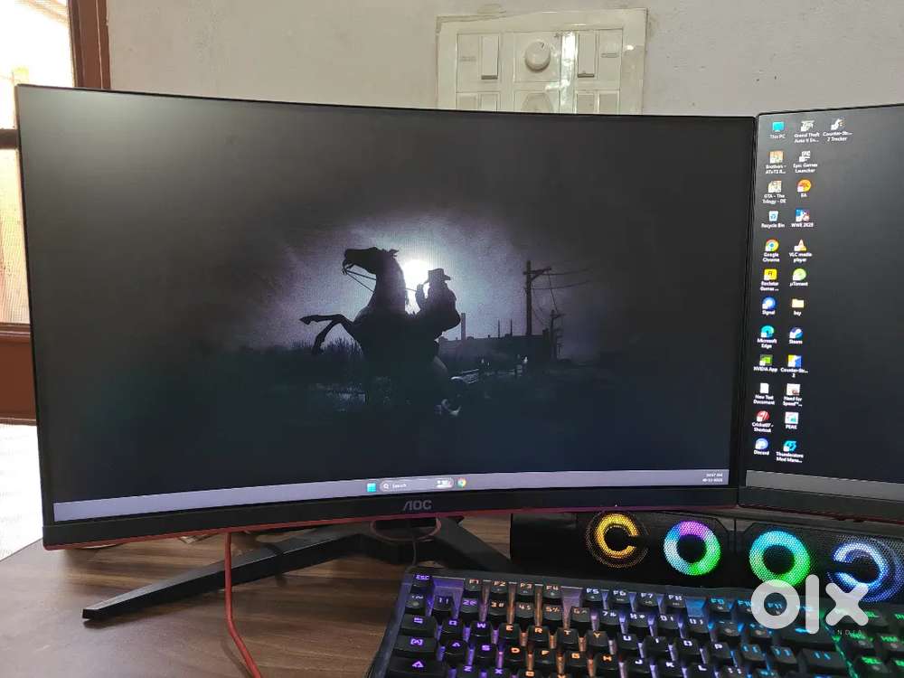AOC Curved monitor