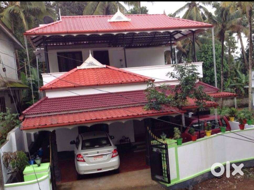 4 BHK  HOUSE FOR SALE IN PERUMBAVOOR,  NEAR KSRTC STAND, READY TO MOVE
