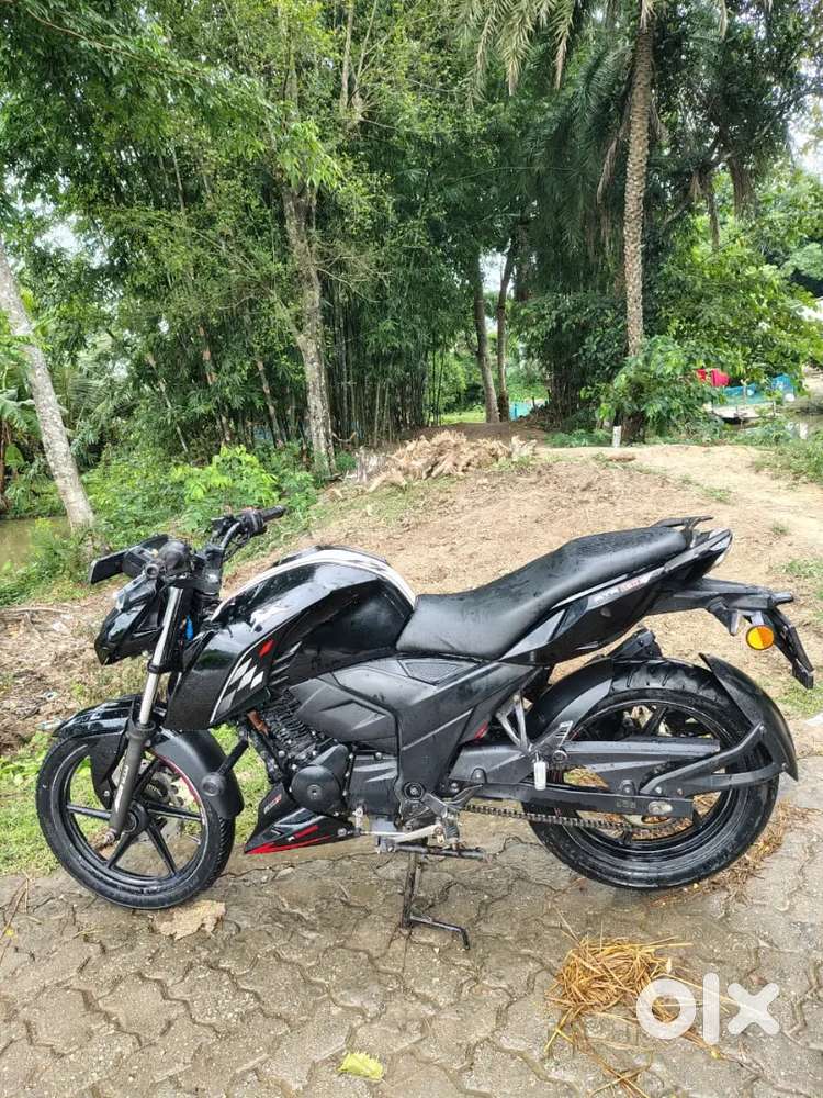 TVS Apache RTR 160 4V