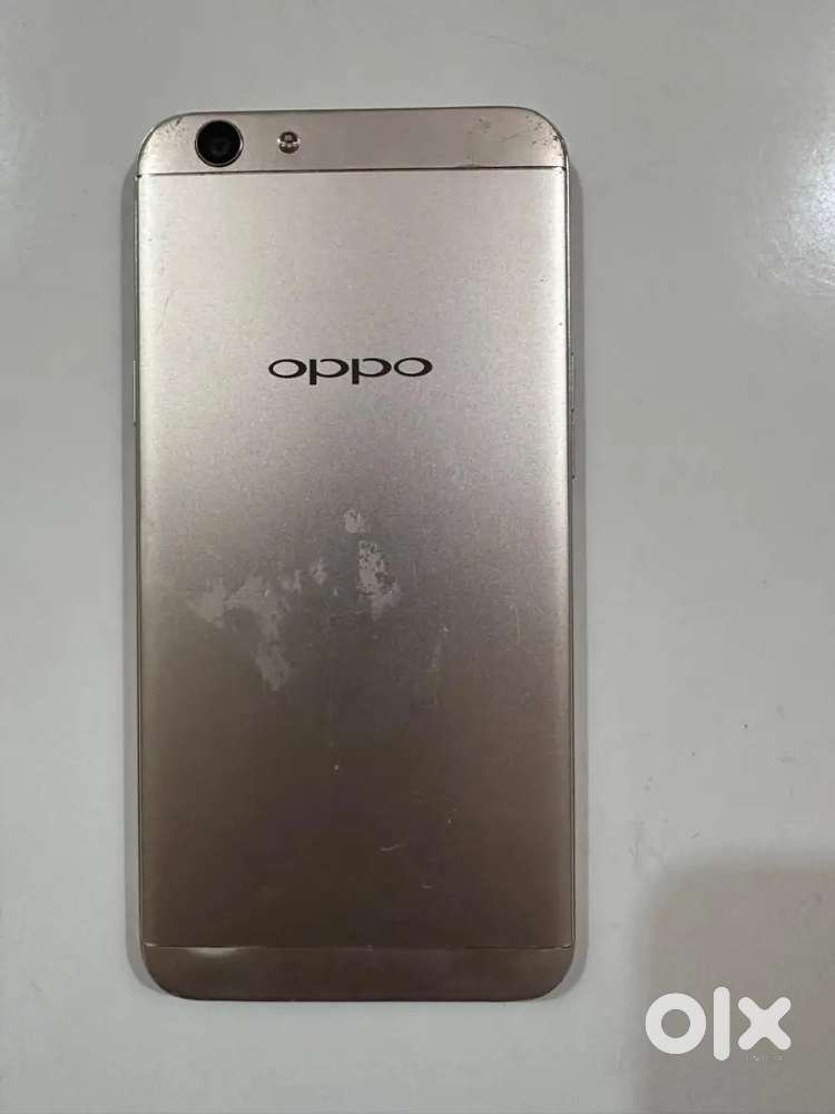SLIM, LIGHT WEIGHT,GOLDEN COLOUR  Oppo mobile for Sale