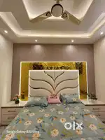 2bhk 65 gaj independent floor with lift and car parking near by metro