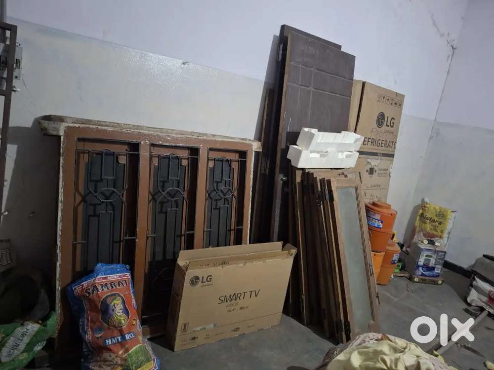 Window Doors pure sagwan sirf  rs: 300 each one