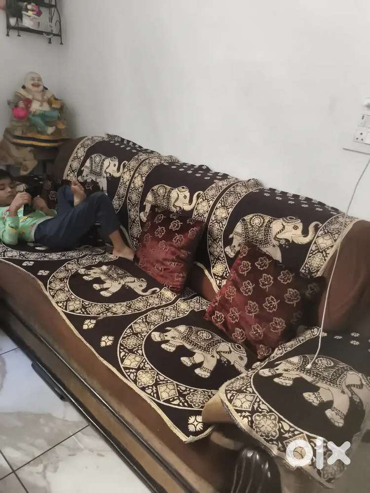 5 seatr sofa