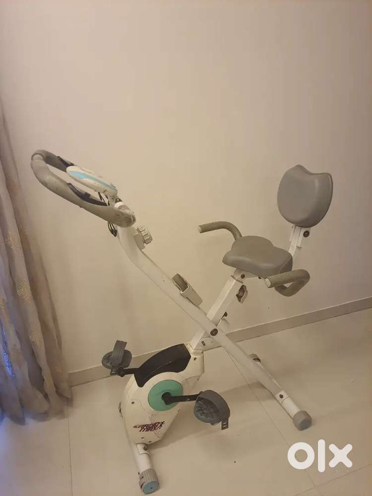 Moving out sale - few items for sale