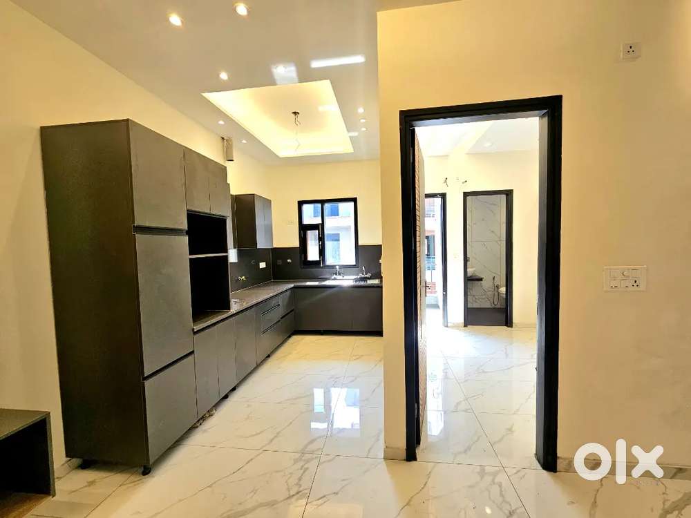 3 BHK Corner Flat With Beautiful Interior & Layout