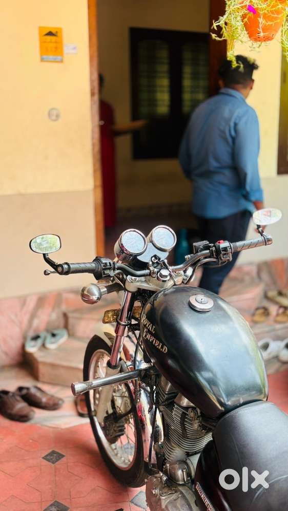 Royal enfild thunderbird