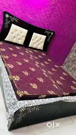 Double Bed 5’6 size with storage and mattress