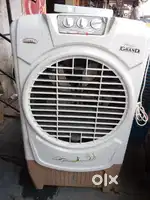 This coolar selling New coolar only 1 month 1 year warranty available,