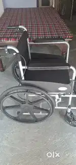 Wheel Chair with Potty pots