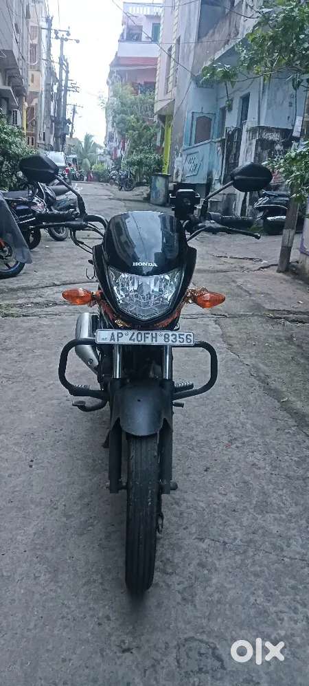 Selling my new bike for financial problem