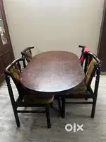 4 seater teakwood dining table