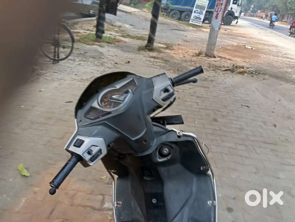 Maestro sale 2016 model noida registration up16 genuine buyer contact