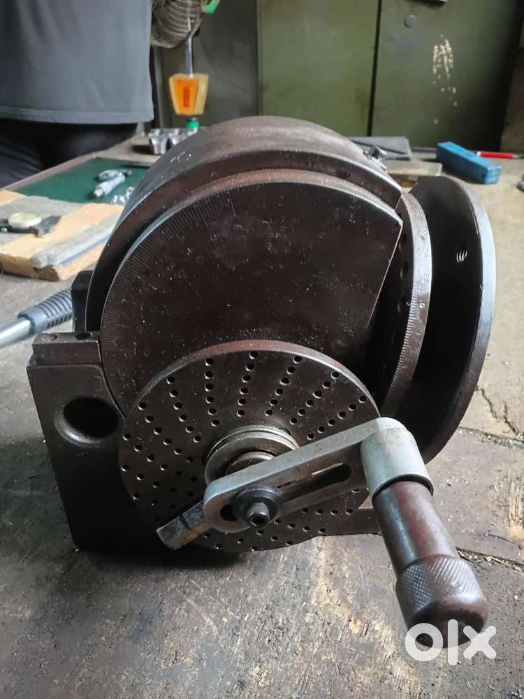 DIVIDING HEAD FOR MILLING MACHINE