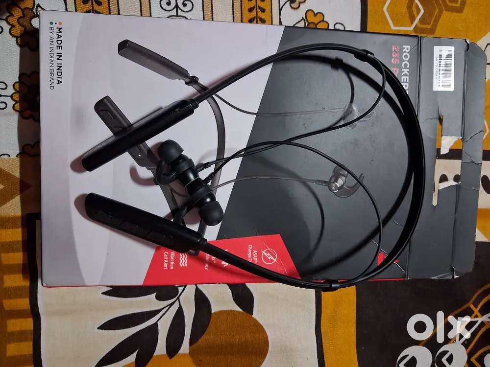 Brand new boat 235 pro ROCKERZ earbuds