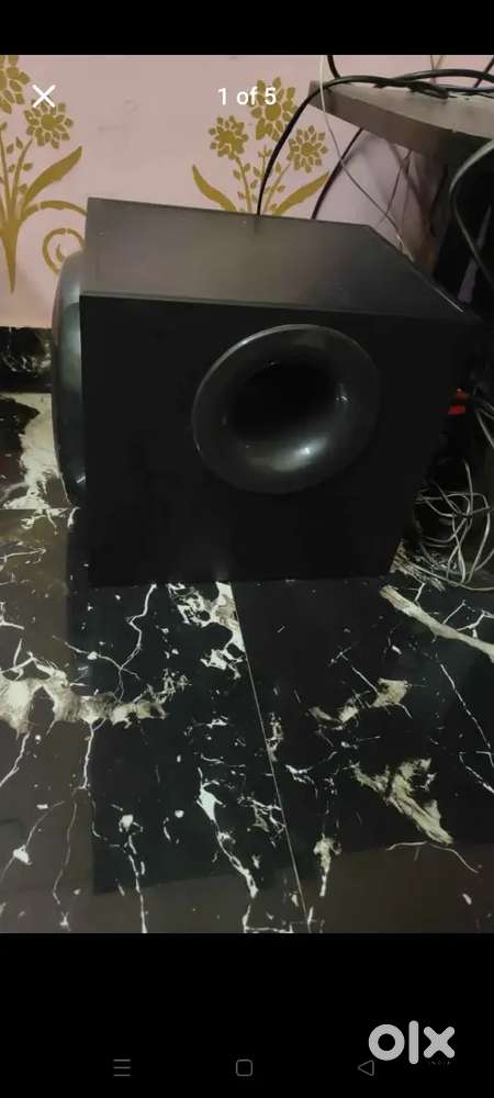 Logitech z906 5.1 home theatre system very powerful  Good condtion