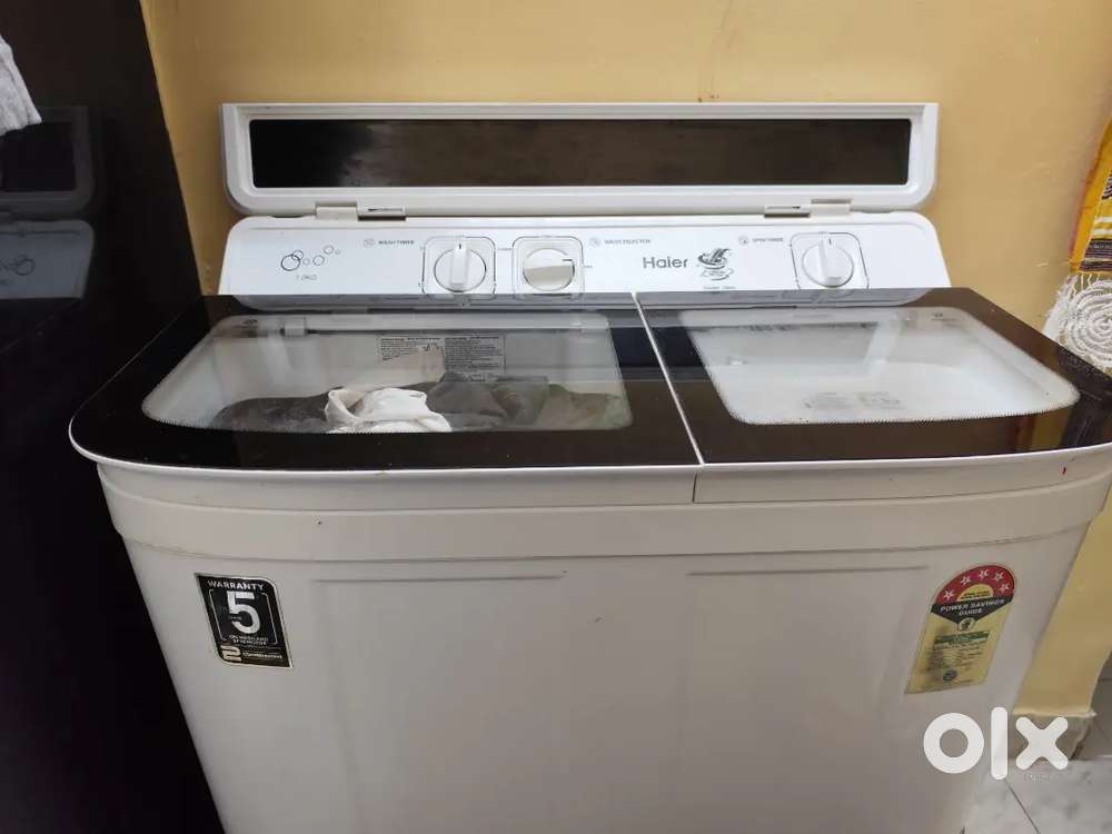 Shifting sale...less than a yr used semi automatic washing machine @8k