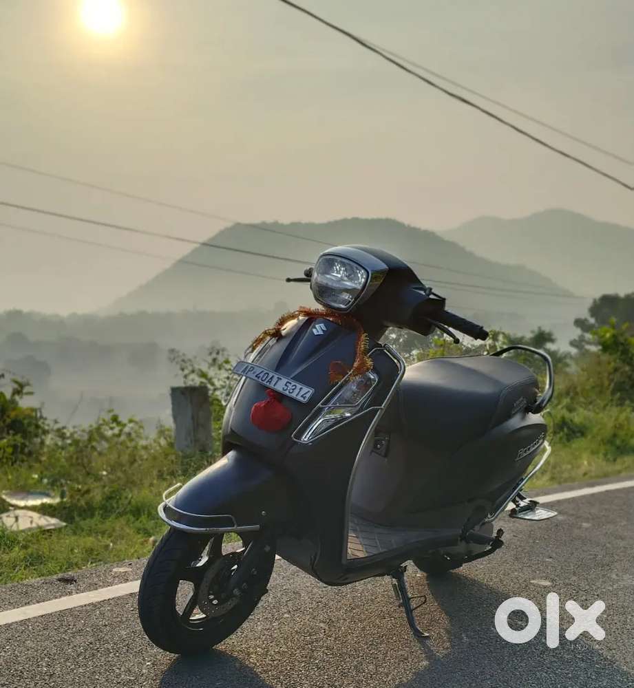 Access 125 bluetooth version top end model