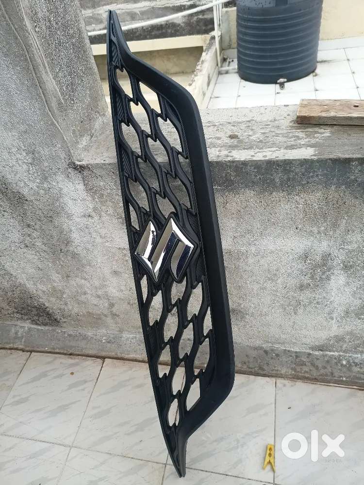 Radiator Grille -MARUTI SUZUKI Baleno.