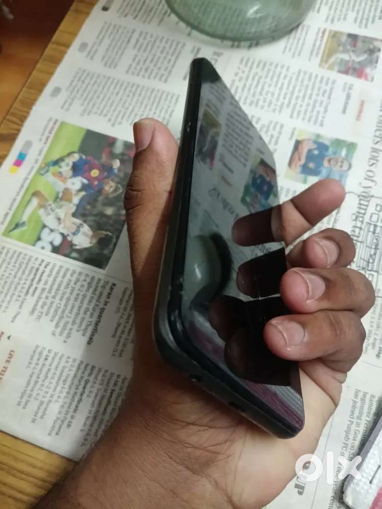 break in diaplay small problem ,good for delivary job