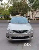 Toyota Innova 2.5 V 7 STR, 2012, Diesel